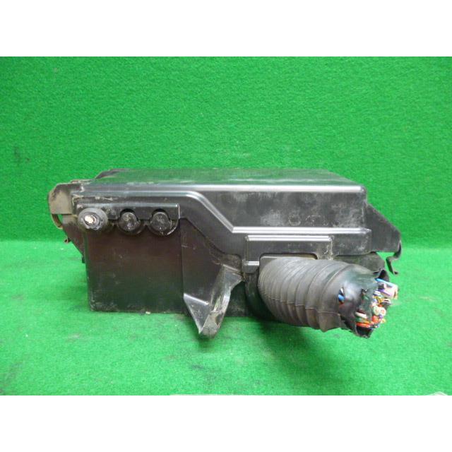 ダイナ SKG-XZC605 ヒューズボックス : Shirato Auto Parts ダイナ SKG-XZC605 ヒューズボックス : Shirato Auto Parts