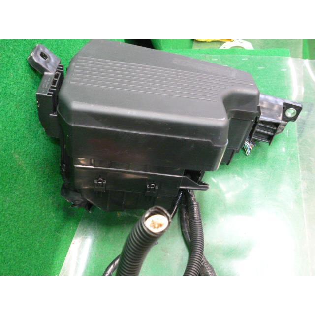 アテンザ LDA-GJ2FW ヒューズボックス : Shirato Auto Parts アテンザ LDA-GJ2FW ヒューズボックス : Shirato Auto Parts