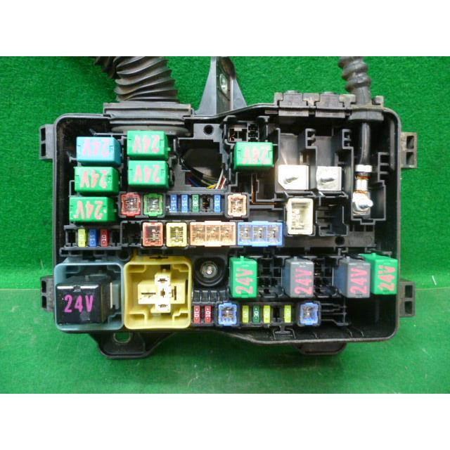 トヨエース TKG-XZU605 ヒューズボックス : Shirato Auto Parts トヨエース TKG-XZU605 ヒューズボックス : Shirato Auto Parts