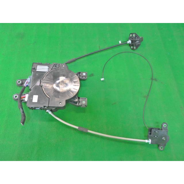 フリード 6BA-GB5 右パワースライドドアモーター 04061R  