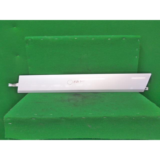 セレナ DBA-C26 スライドレールカバー/左 77789-1VA0A : Shirato セレナ DBA-C26 スライドレールカバー/左 77789-1VA0A : Shirato