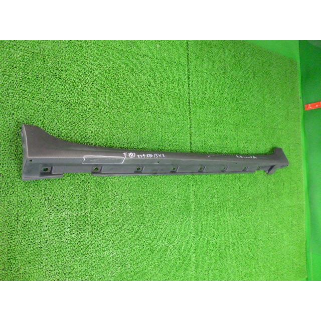 サイドステップ　右 スイフト CBA-ZC33S 右サイドステップ 77211-68R0 77210-68R00-5PK