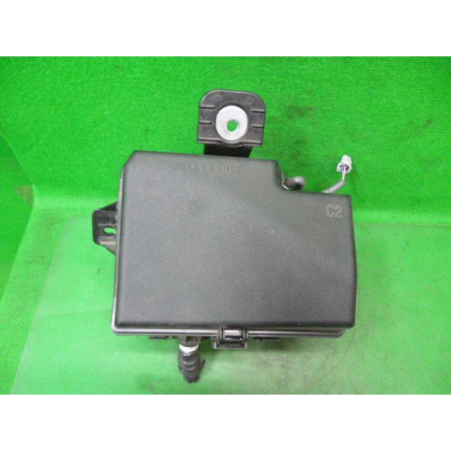 サクシード 6AE-NHP160V ヒューズボックス : Shirato Auto Parts
