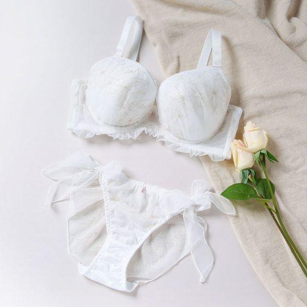 COCO Linge ココランジェ ダズリンフラワー ブラジャー ショーツ COCO Linge ココランジェ ダズリンフラワー ブラジャー ショーツ