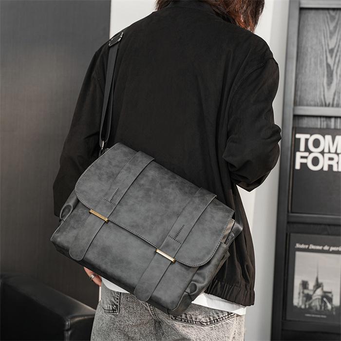 大流行中 ショルダーバッグ メッセンジャーバッグ メンズバッグ 革バッグ お出掛けバッグ カジュアル Pu革 鞄