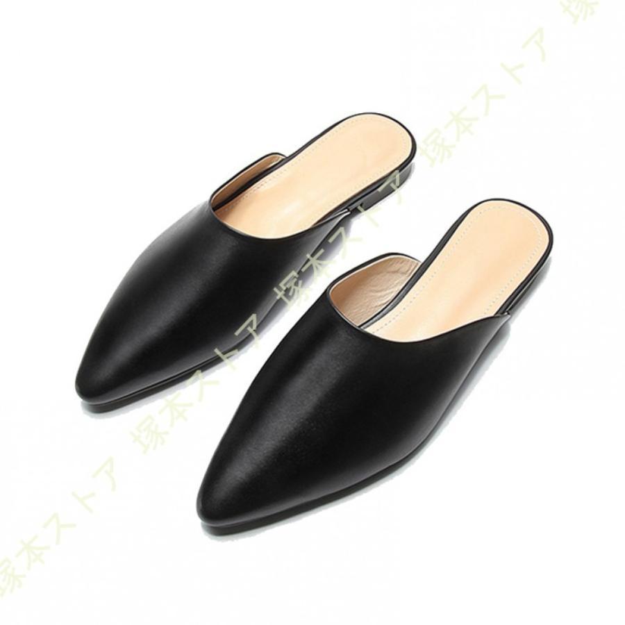 miumiuエナメル 黒 ポインテッドトゥ ミュールmiumiuエナメル 黒
