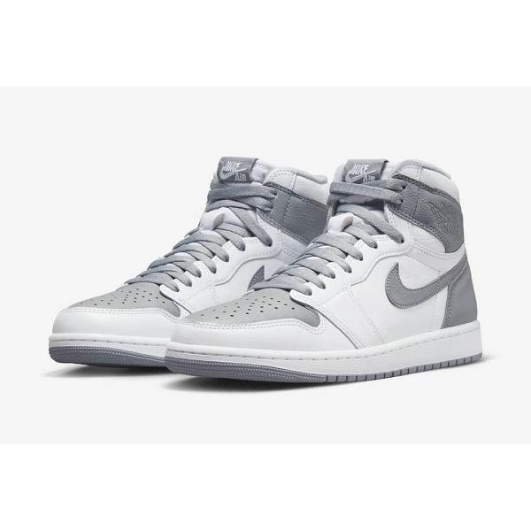 発送します!! NIKE ジョーダン1 レトロ　ステルス 国内8月27日発売予定】ナイキ エアジョーダン 1 レトロ ハイ OG