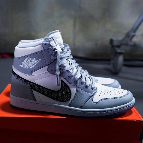 NIKE CN8607-002 ナイキ エアジョーダン1 ディオール DIOR x NIKE CN8607-002 ナイキ エアジョーダン1 ディオール DIOR x