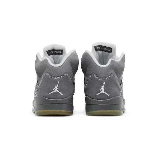 NIKE（ナイキ） DD0587-002 エアジョーダン 5 