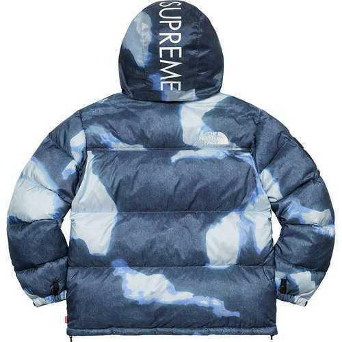 Supreme / The North Face Bleached Denim Print Nuptse Jacket Indigo