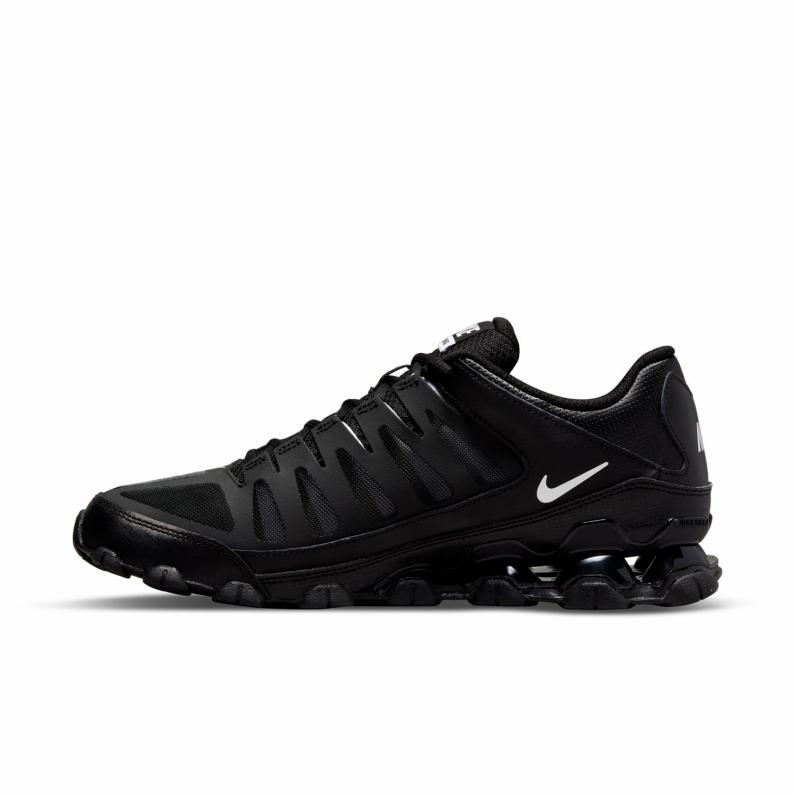 NIKE（ナイキ） メンズ スニーカー リアックス 8 TR メッシュ 621716