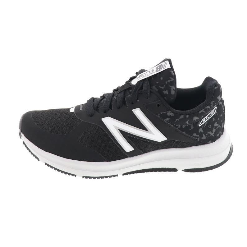 ニューバランス フラッシュ レディース スニーカー ローカットフィットネス ランニング シューズ Nb Flash Wflshck5 黒 ブラック ホワイト 22 5cm 25 0cm 靴のシューマート 通販 Paypayモール