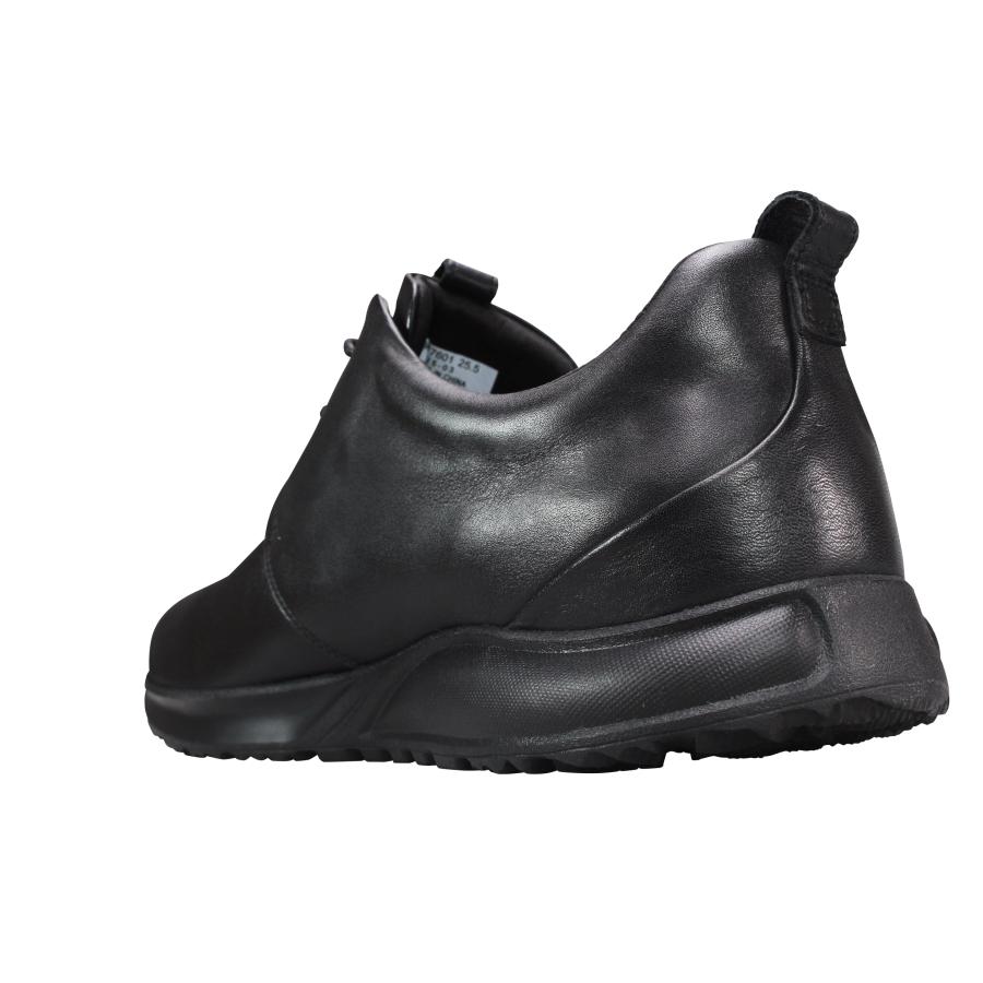 madras Walk（マドラス ウォーク） 防水カジュアルレザースニーカー