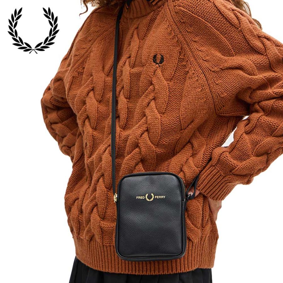 FRED PERRY フレッドペリー バッグ Tumbled Leather Side Bag FRED PERRY フレッドペリー バッグ Tumbled Leather Side Bag