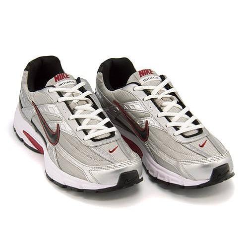ナイキ ランニングシューズ ダッドスニーカー メンズ イニシエーター 軽量 Initiator Nike メタリックシルバー ブラック ホワイト シューズダイレクト Yahoo 店 通販 Yahoo ショッピング