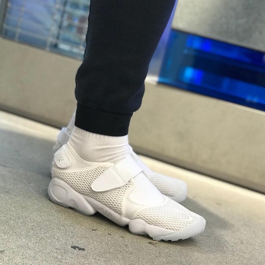 ナイキ エア リフト ブリーズ Nike W Air Rift Blease ホワイト ピュアプラチナム 8486 100 ナイキジャパン正規品 8486 100n01 シューズナッツ 通販 Yahoo ショッピング