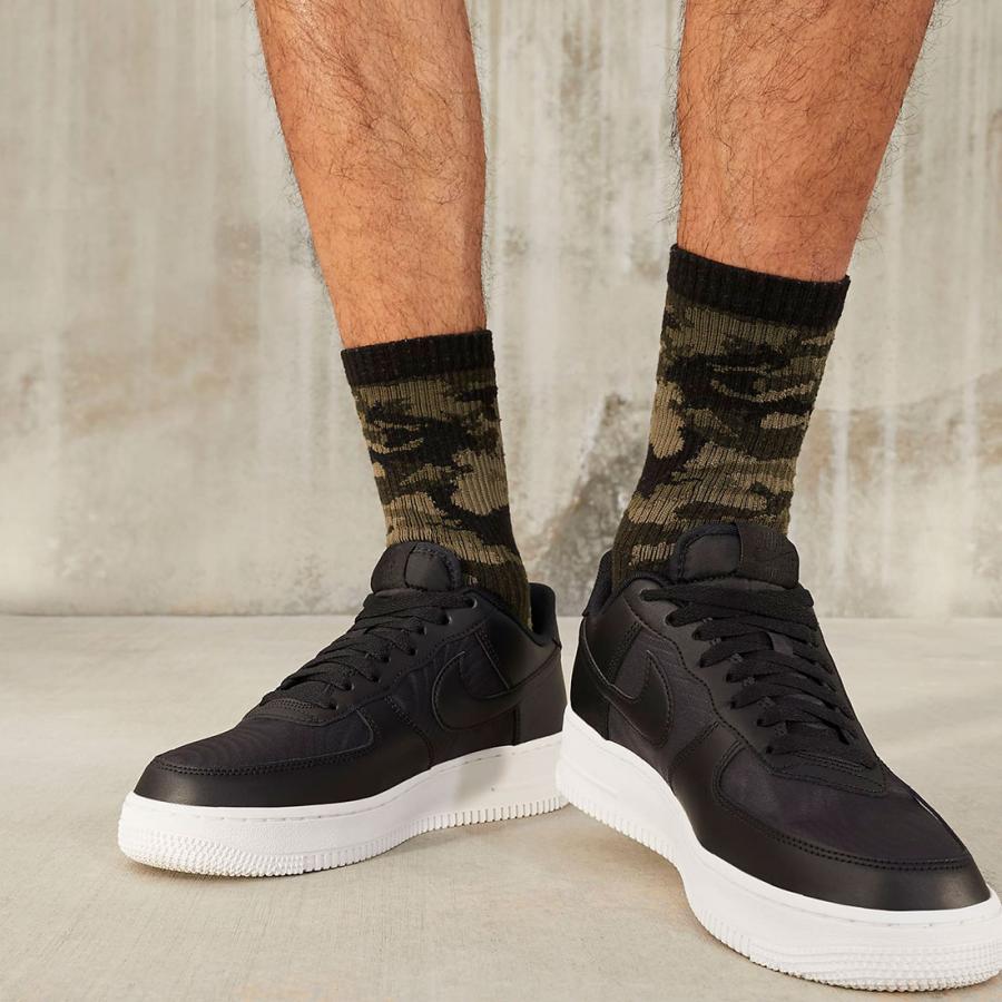 ナイキ エア フォース 1 '07 LV8 NIKE AIR FORCE 1 '07 LV8 ブラック
