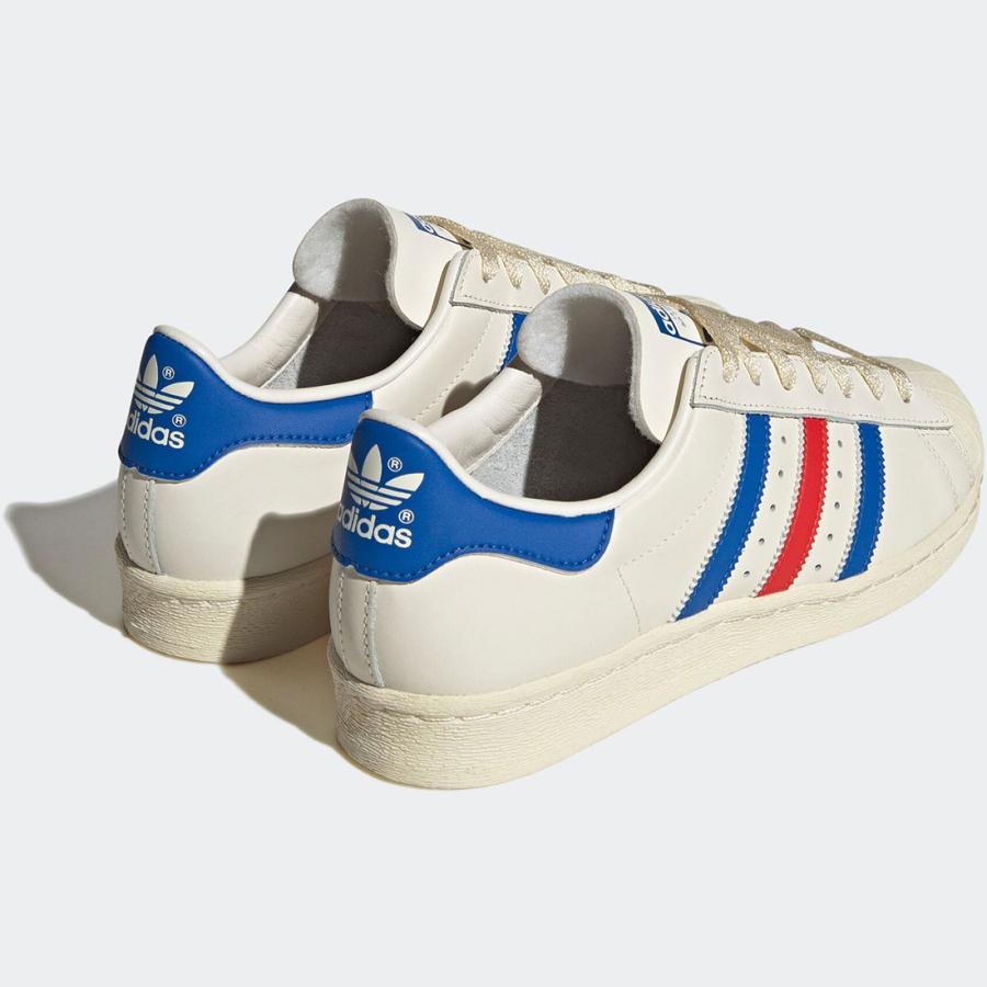 アディダス スーパースター 82 adidas SUPERSTAR 82 クラウドホワイト/ブルードーン/レッド HQ8876 日本国内正規品 こちらの商品は アディダス スーパースター adidas SUPERSTAR クラウドホワイト/ブルードーン/レッド HQ8876 日本国内正規品