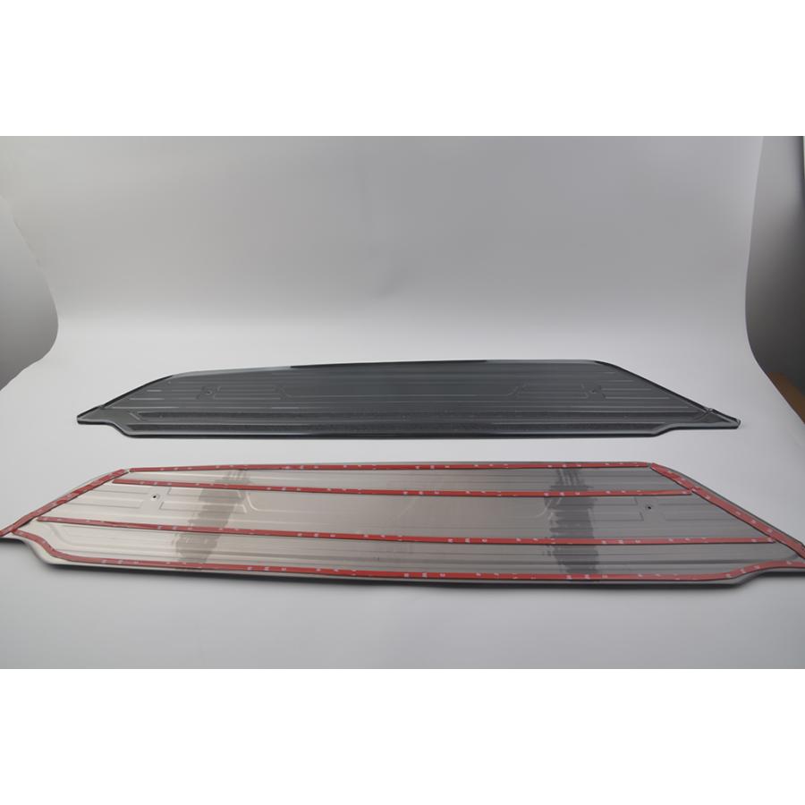 トヨタハイエース 200系1型‐8型標準スーパーGL専用LEDスカッフプレートリアサイドドア上下左右4枚セットステンレス製 ブラックとシルバー2色選び可 |  | 08