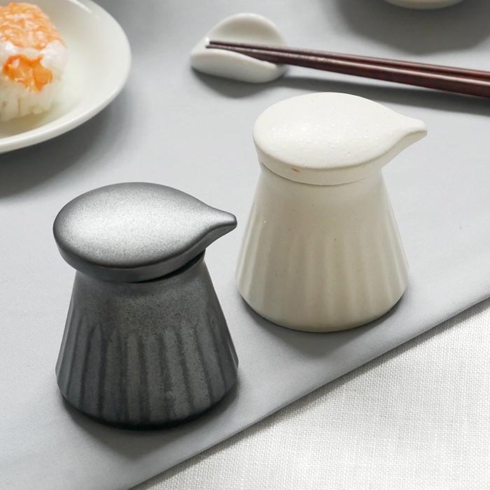 ミニ汁次 白 Cotto 美濃焼60cc 調味料入れ 和食器 おしゃれ 醤油入れ 醤油さし しょうゆ入れ しょうゆ差し ソース入れ ソース差し 調味料容器 12 001 食器専門店のイースト 通販 Yahoo ショッピング