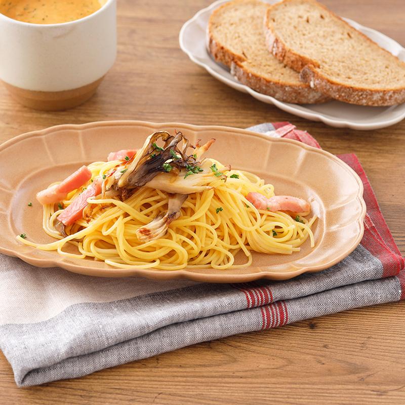 食器ギフト オーバルプレート 23cm ルーシュ・木製フォークペアセット