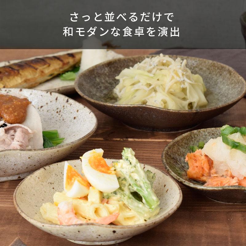 C13-3/新宮克美作/大皿/共箱/共箱/盛皿/額皿/懐石料理/懐石道具 変形三角小皿 13cm 和食器皿 プレート 取り皿 中皿 サラダ皿 副菜皿