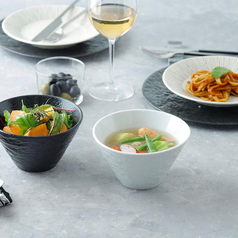 食器セット 9点 黒 白 ベージュ モノトーンオシャレ食器セット 二人用8点おしゃれ モダン 磁器 日本製