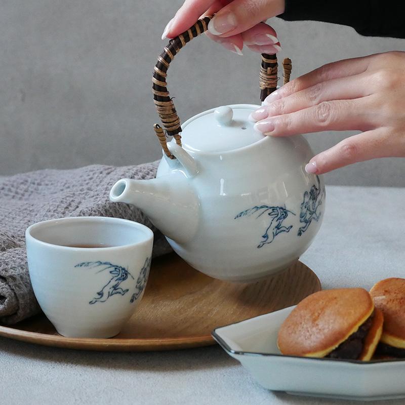 鳥獣戯画茶器セット急須湯呑み有田焼 お茶入れ 小物入れ 柄物