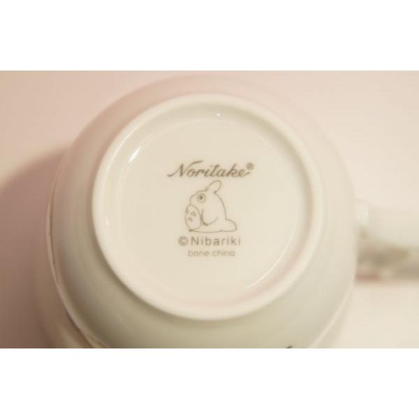 となりのトトロ　マグカップ(ジシバリ)（花帽子）ノリタケボーンチャイナ・4924-7L/TT97855 |  | 04