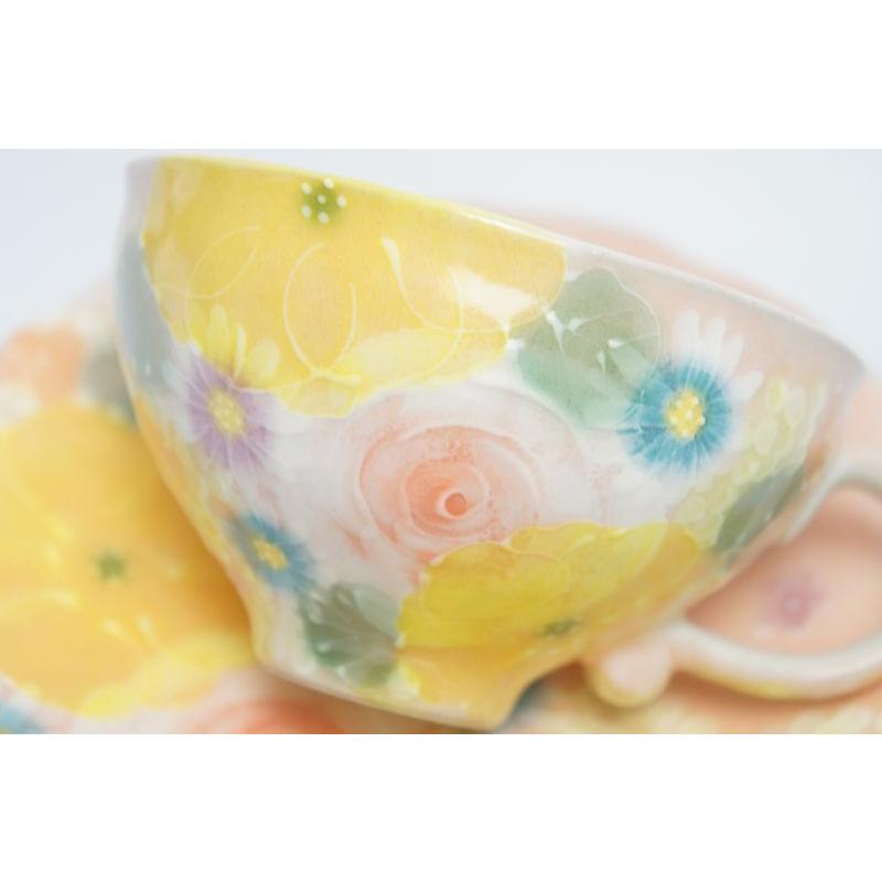 ゆずりは　間取黄花紋　碗皿 |  | 02