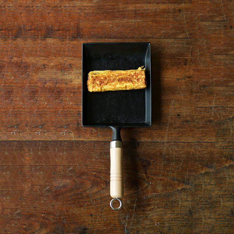 岩鋳（IWACHU） 玉子焼 木柄付 南部鉄器 日本製 目玉焼き器 卵焼き IH