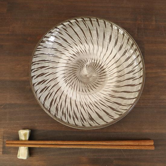 小石原焼 飛鉋 大皿 飾皿 直径約42cm 大型 飛び鉋 在銘 伝統工芸 小鹿田 六寸皿 飛鉋 白 B 坂本工窯 小鹿田焼 坂本工 民藝 陶器 器 18cm 中皿