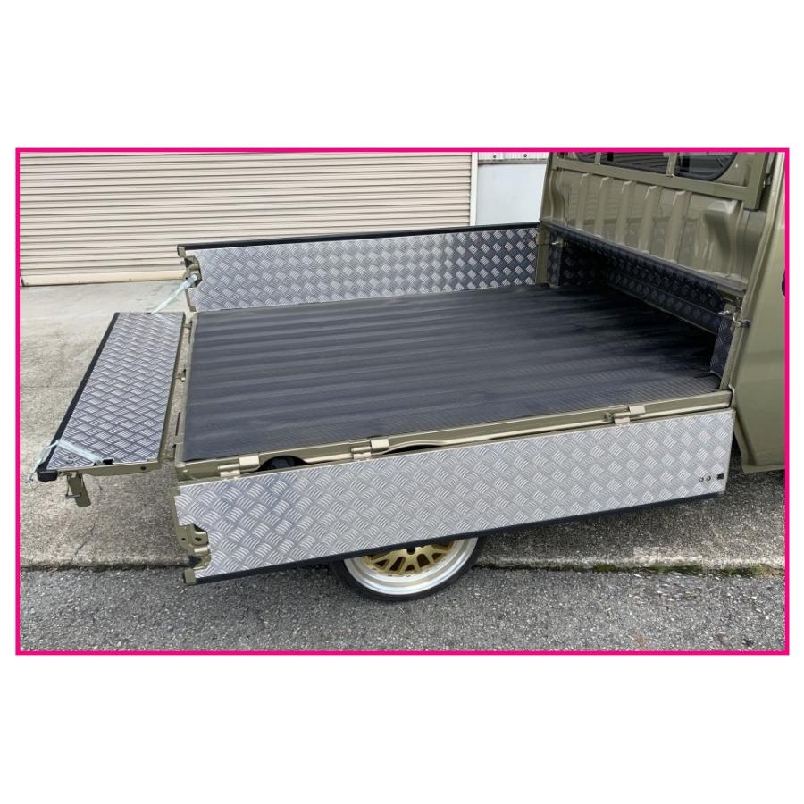 ダイハツ（DAIHATSU） ☆軽トラ 荷台あおりインナーパネル アルミ縞板