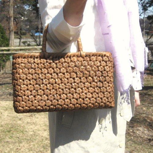 肌触りがいい 送料無料 代引手数料無料 やまぶどうかご 六角細工編 横長 小 海外産 スプリングフェア Subhasagun Com