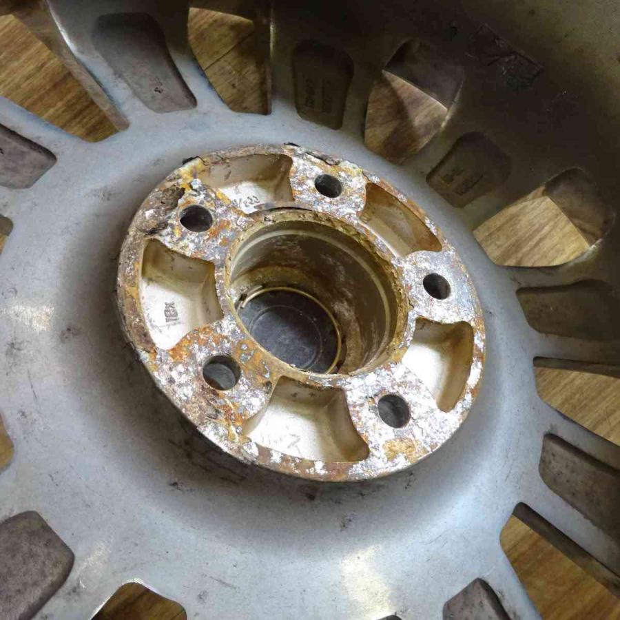 アルミ ギャルソン DAD 18×7.5J 4本SET PCD114.3mm +55 ハブ径