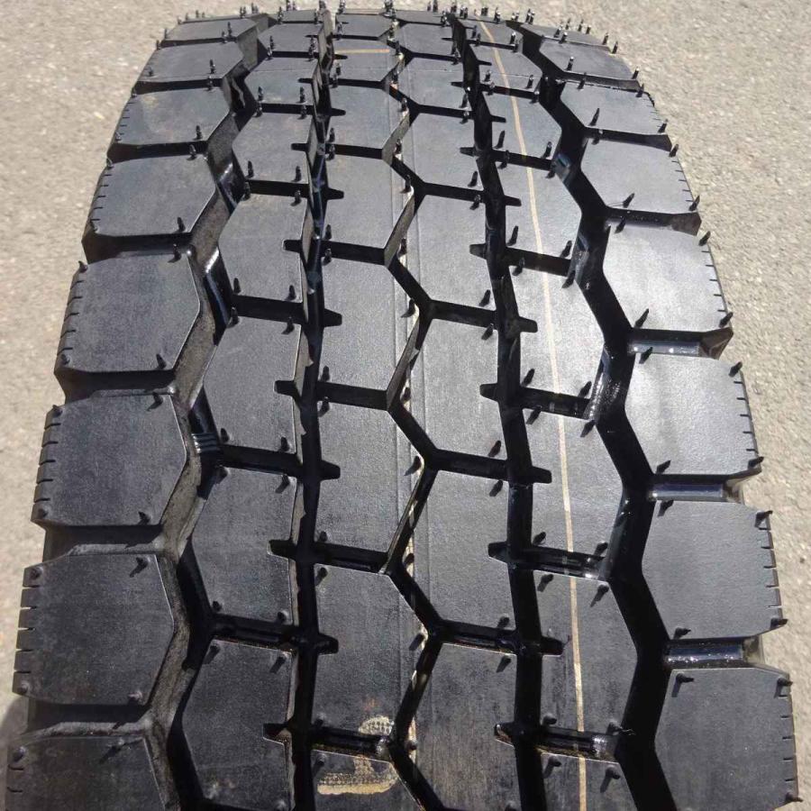 3586 ダンロップ　245/70R19.5 4本セット DUNLOP（ダンロップ） 245/70R19.5 136/134 TB ミックスタイヤ 4本SET