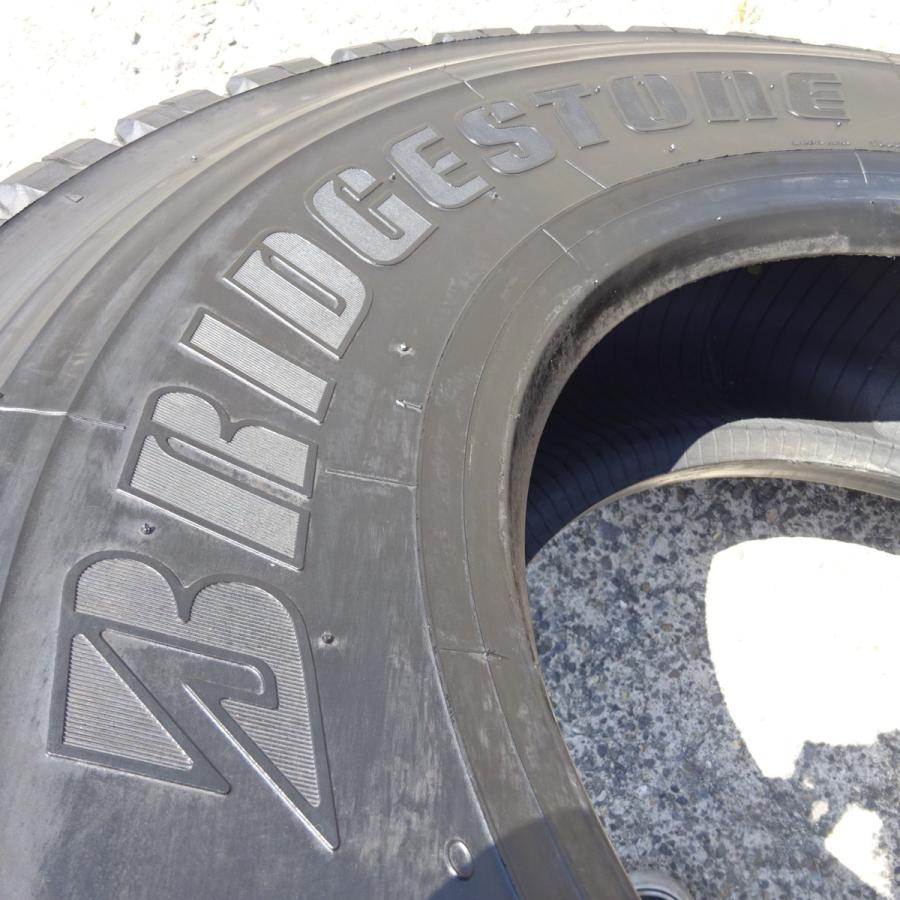 ブリヂストン W905 スタッドレス 12R22.5　16PR 2017年製　2本セット バリ溝 (12UT1466YGGhwx) BRIDGESTONE（ブリヂストン） 新品スタッドレス 12R22.5 16PR TB W905