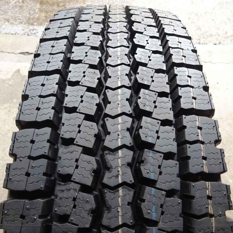 TOYO TIRES（トーヨータイヤ） 11R22.5 16PR TB スタッドレスタイヤ 2