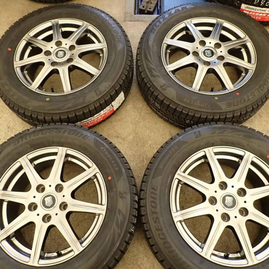 BRIDGESTONE VRX2 4本セット　製造年: 2021サイズ: 195/65R15 約2000km走行 ブリザック VRX2 195/65R15 スタッドレスタイヤ（ブリヂストン VRX2