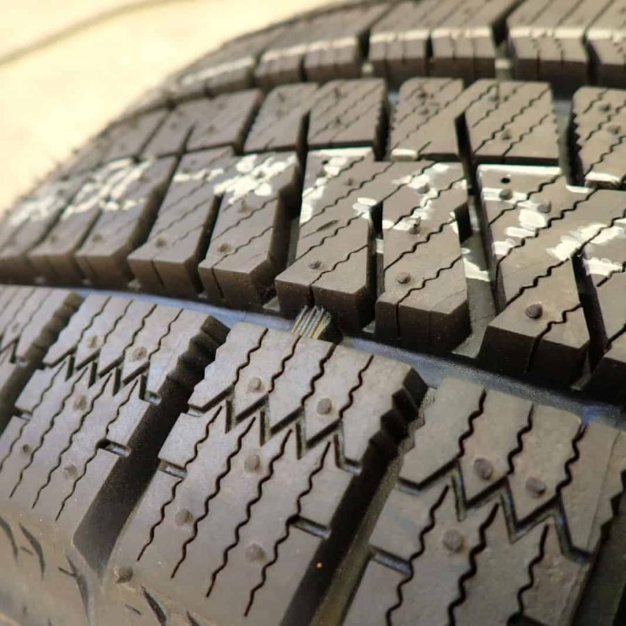 9部山 バランス済 2021年製 ブリヂストン ブリザックVRX2=XG02 205/55/16 4本セット ステップワゴン プリウス ヴォクシー セレナ ノア等へ ブリザック VRX2 冬 新品 2021年製 4本SET 会社宛 送料無料 205/55R16