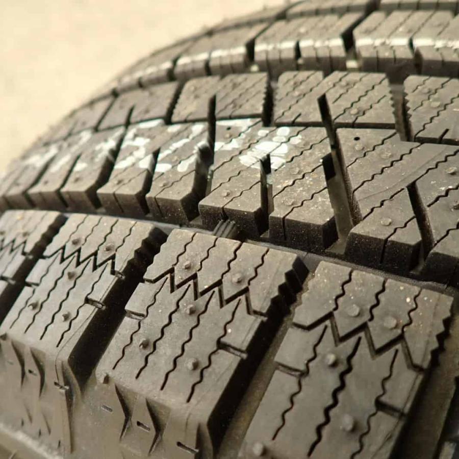 ブリザック VRX2 冬 新品 2023年製 4本SET 会社宛 送料無料 205/60R16