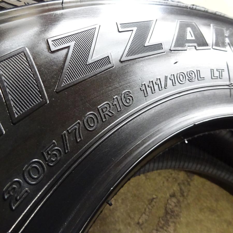 ブリザック 新品スタッドレスタイヤ 205/70R16 111/109 LT