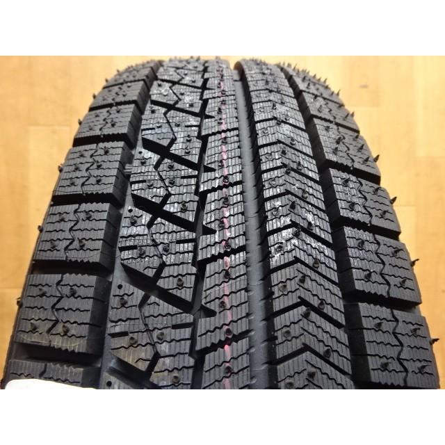 バリ山　！　BRIDGESTONE VRX 155/65R14 スタッドレス  タイヤ　2018年製 ブリザック ブリヂストン VRX 155/65R14 スタッドレス 4本価格 2018年