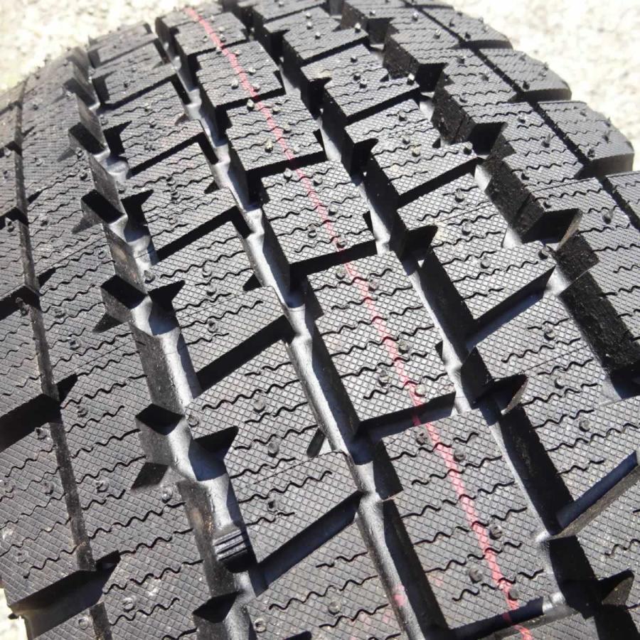 ブリザック 未使用品 215/80R15 112/110 LT ブリヂストン REVO ブリザック 未使用品 215/80R15 112/110 LT ブリヂストン REVO