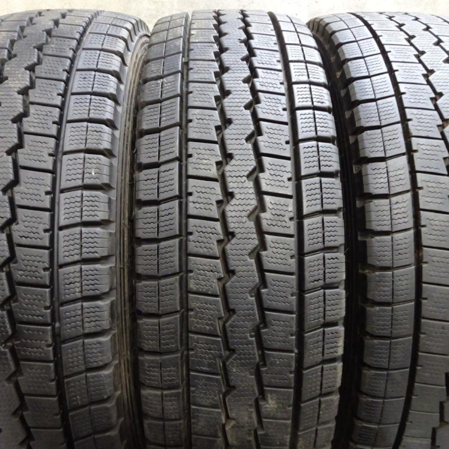 DUNLOP 中古品 205/70R16 111/109 LT ダンロップ ウィンターマックス
