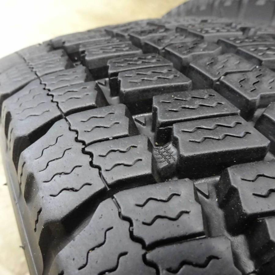 DELVEX 215/85R16 120/118 LT スタッドレスタイヤ 4本SET トーヨー
