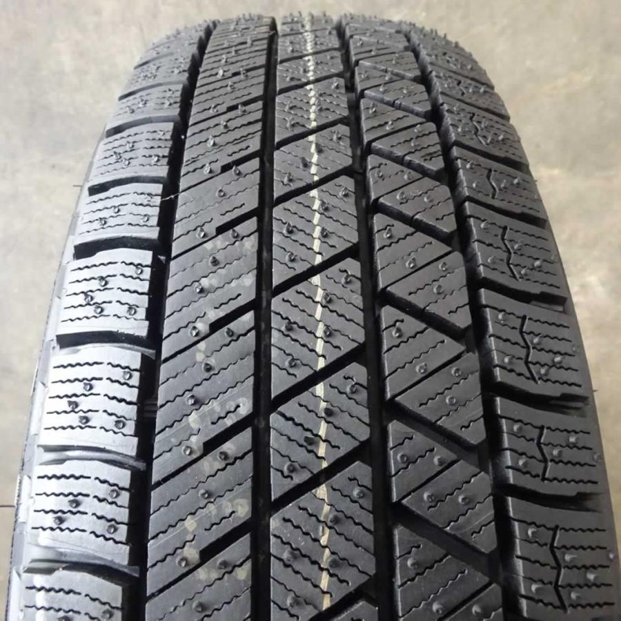 配送無料　【ほぼ新品】BRIDGESTONE スタッドレスタイヤ　21年製 BRIDGESTONE（ブリヂストン） 冬 新品 2022年製 4本SET 会社宛 送料