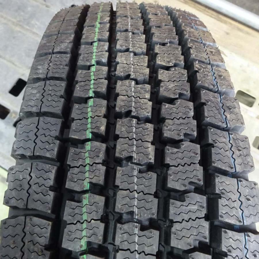 TOYO DELVEX M934 225/85R16 121/119L LT 16インチ トラックタイヤ 冬 4本 2015年製 バリ溝 キャンター等 (TW75) クレジットカード QR決済可能 DELVEX 冬 新品 2本SET 会社宛 送料無料 225/85R16 121/119 LT