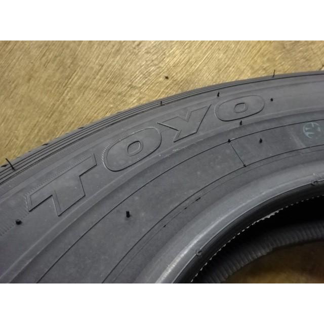 TOYO TIRES（トーヨータイヤ） トーヨー製 V-02e 145R12 6PR LT 2018年