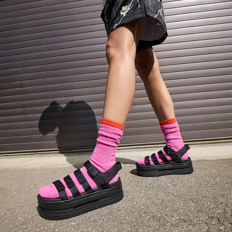 NIKE（ナイキ） レディース ICON CLASSIC SANDAL アイコンクラシック